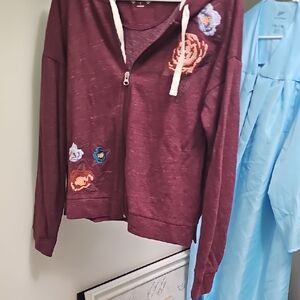 Mudd Maroon Embroidered Flowers  Hoodie New Without Tags Size Large